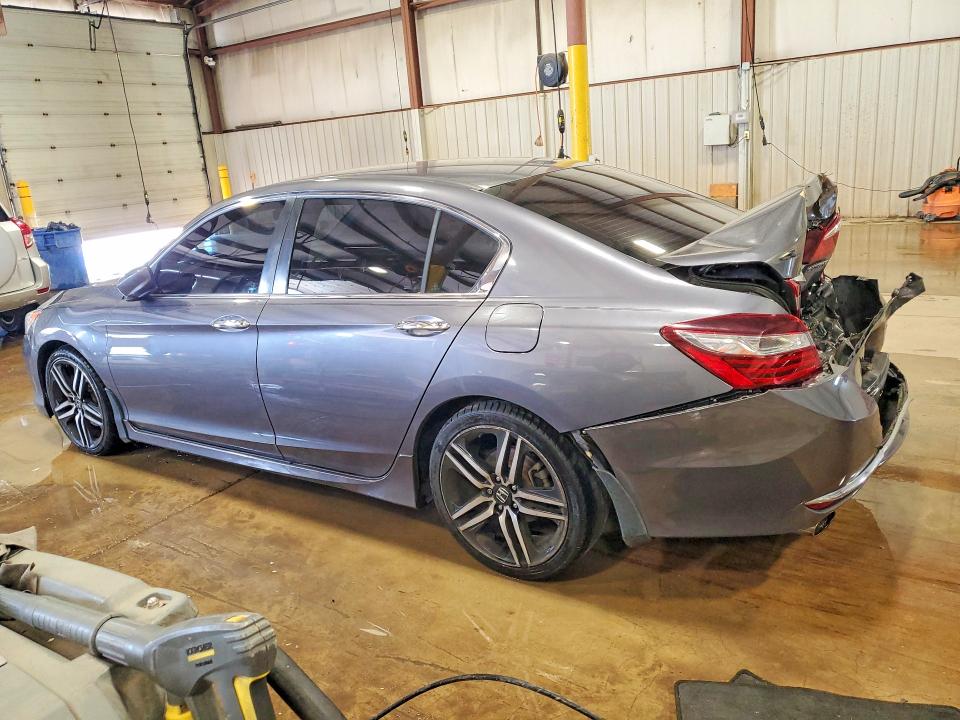 Продажа на аукционе авто 2017 Honda Accord, vin: 1HGCR2F53HA222721, номер лота: 54813816