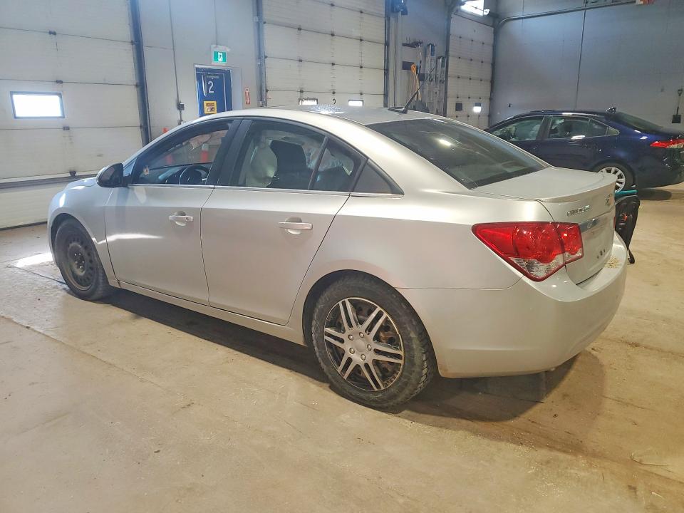 52223786 :رقم المزاد ، 1G1P75SZ7E7334021 vin ، 2014 Chevrolet Cruze مزاد بيع