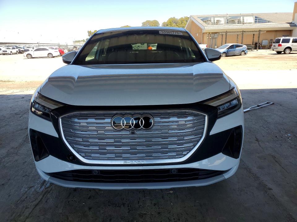 Продажа на аукционе авто 2022 Audi Q4 E-tron, vin: WA1W2BFZ2NP055208, номер лота: 53385776