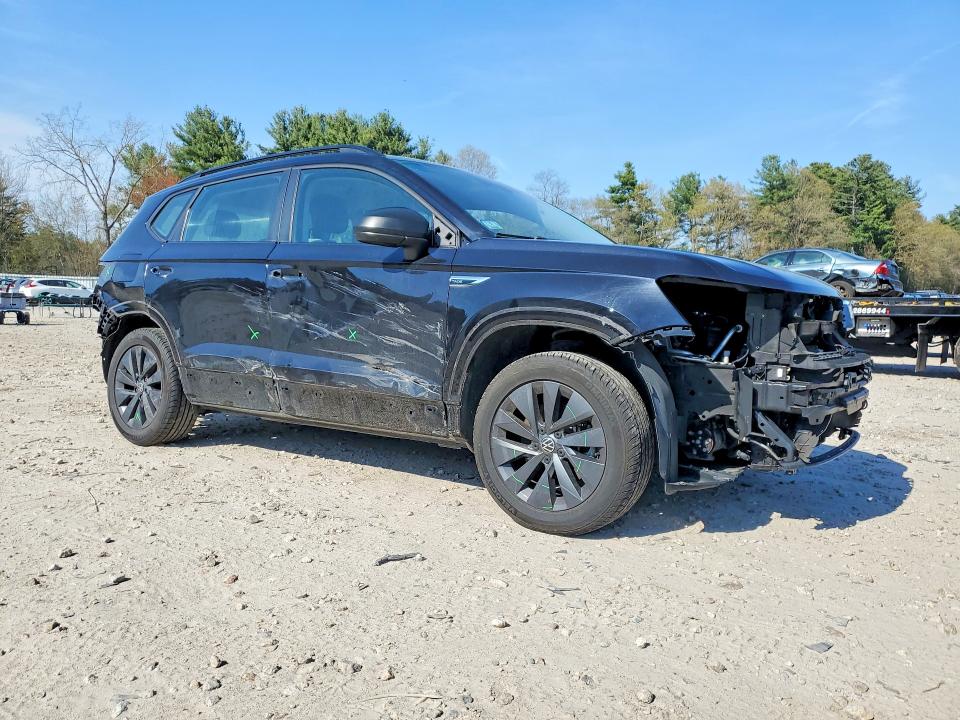 Продажа на аукционе авто 2022 Volkswagen Taos, vin: 3VVMX7B22NM037089, номер лота: 50044396