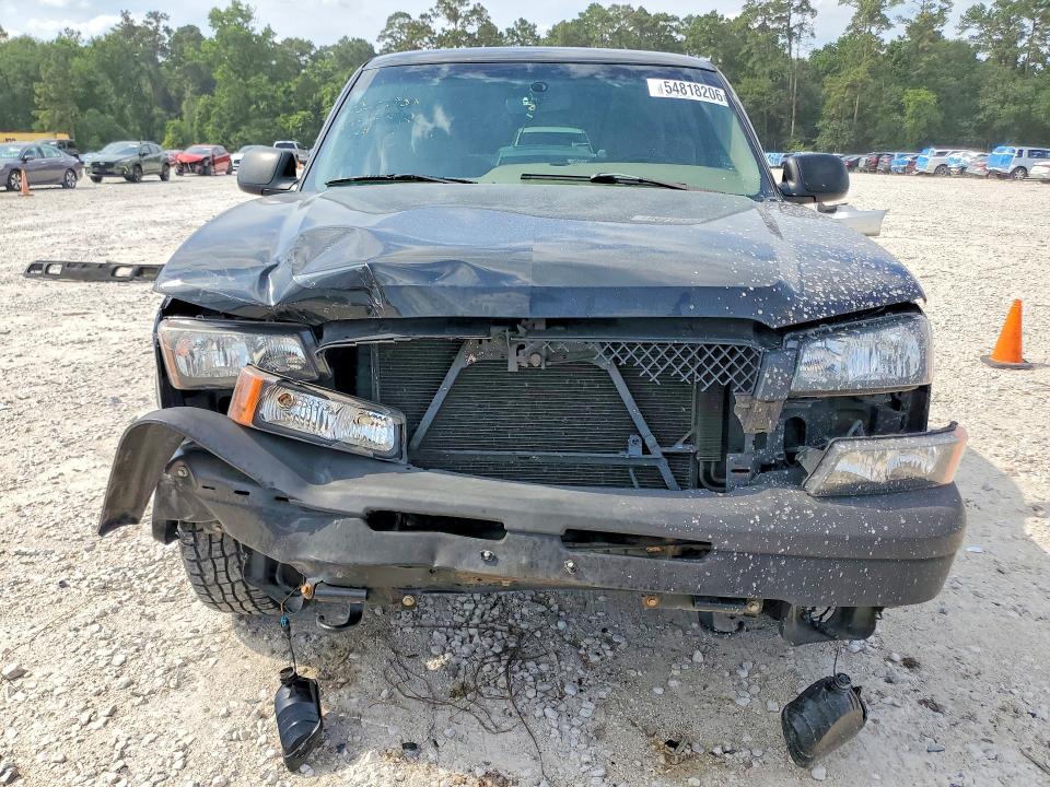 2003 Chevrolet Silverado მანქანა იყიდება აუქციონზე, vin: 1GCEC14V63Z102881, აუქციონის ნომერი: 54818206