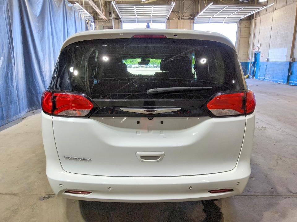 Продажа на аукционе авто 2023 Chrysler Voyager, vin: 2C4RC1CG8PR623668, номер лота: 53693056