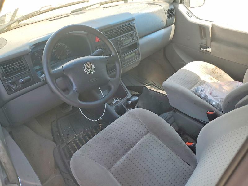 2001 Volkswagen Eurovan მანქანა იყიდება აუქციონზე, vin: WV2KB47021H154195, აუქციონის ნომერი: 54262786