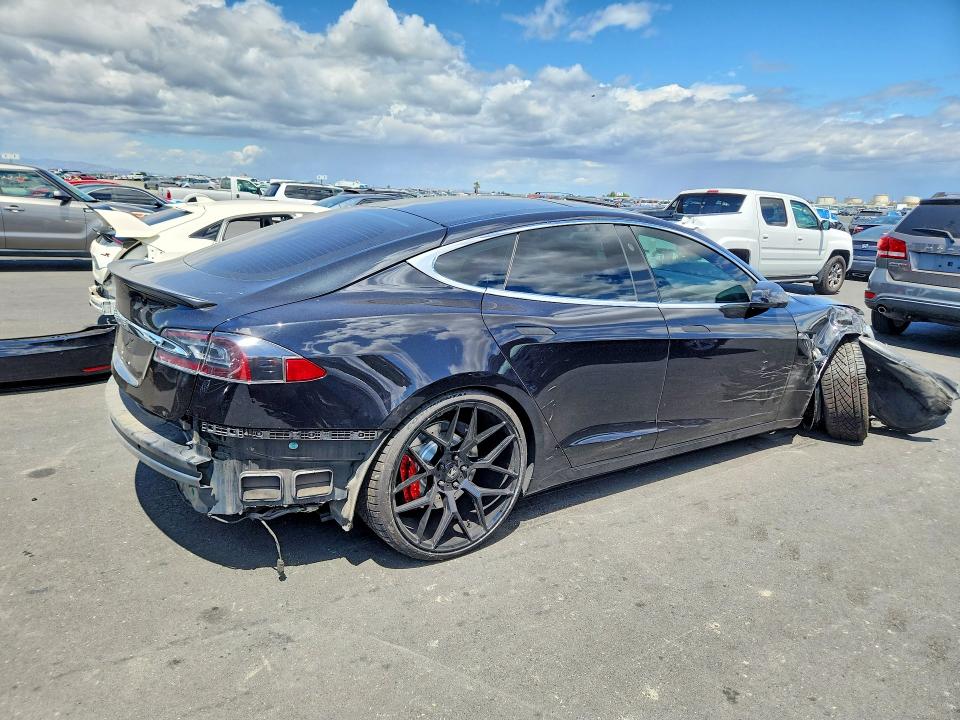 Продаж на аукціоні авто 2018 Tesla Model S, vin: 5YJSA1E48JF259796, номер лоту: 55049966
