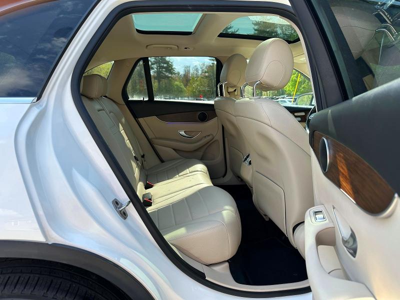 2022 Mercedes-benz Glc მანქანა იყიდება აუქციონზე, vin: W1N0G8EB7NV348059, აუქციონის ნომერი: 51471996