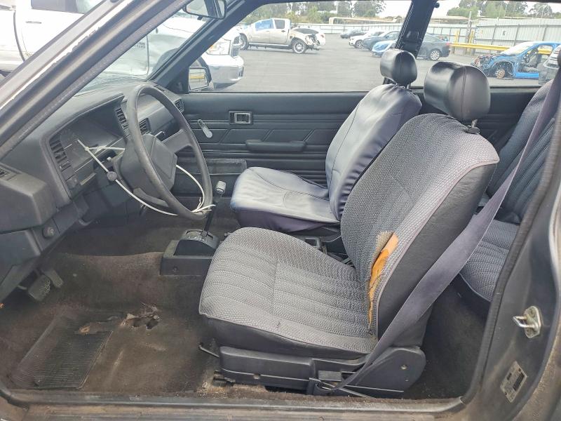 55351986 :رقم المزاد ، 1NXAE82G4JZ527804 vin ، 1988 Toyota Corolla مزاد بيع