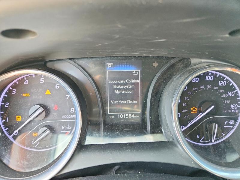 53885226 :رقم المزاد ، 4T1C11AK1LU942941 vin ، 2020 Toyota Camry مزاد بيع