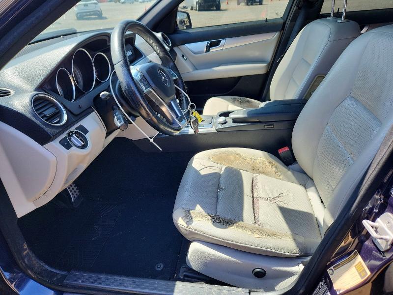 Продажа на аукционе авто 2012 Mercedes-benz C, vin: WDDGF4HB7CR220610, номер лота: 52166076