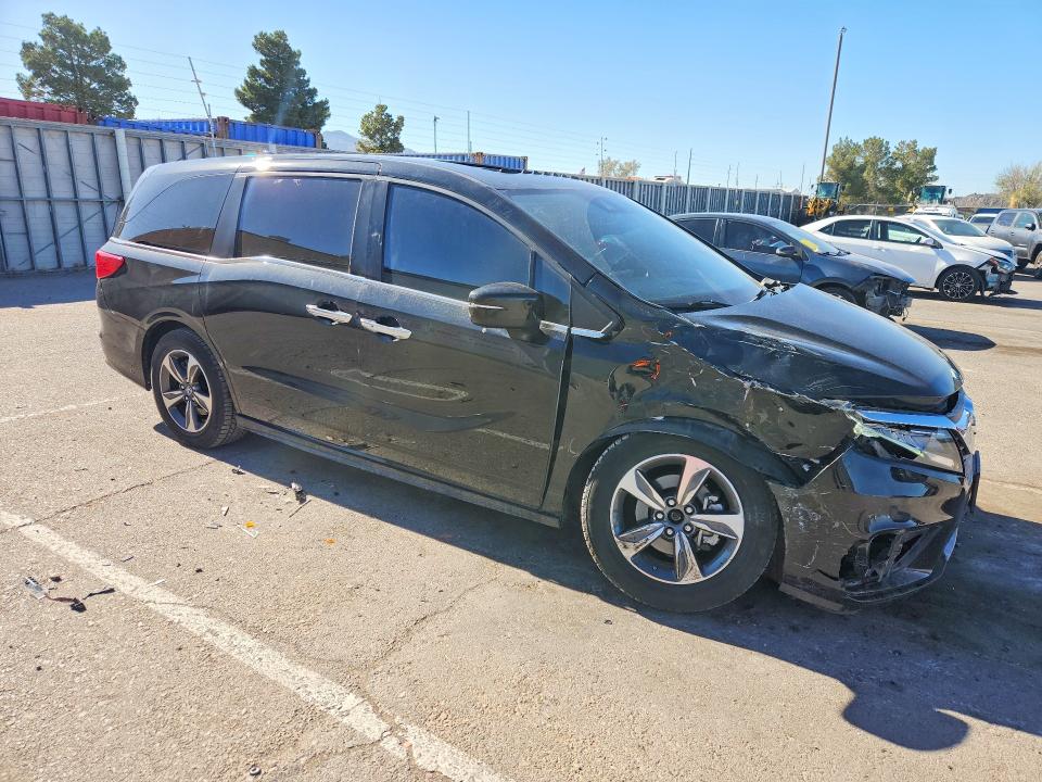 Продажа на аукционе авто 2018 Honda Odyssey, vin: 5FNRL6H81JB028856, номер лота: 52303426
