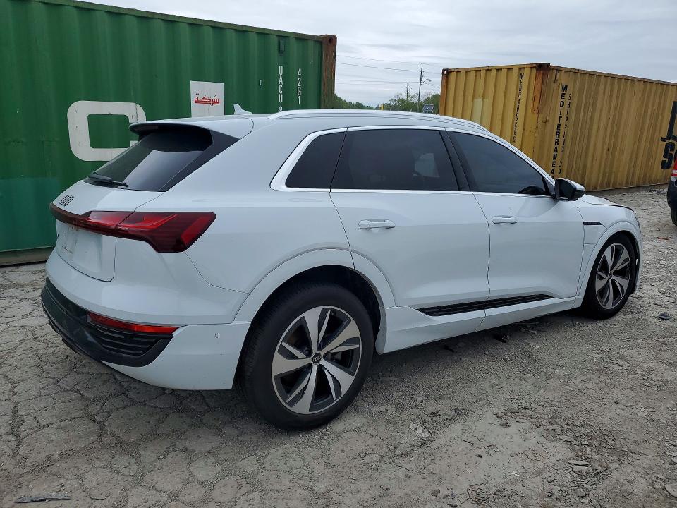 53510276 :رقم المزاد ، WA15AAGE3RB024900 vin ، 2024 Audi Q8 E-tron مزاد بيع