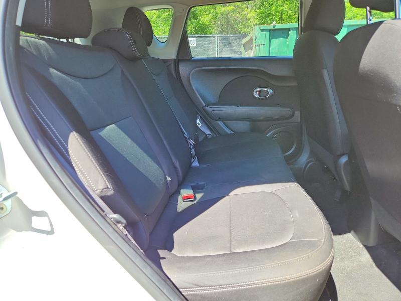 52192646 :رقم المزاد ، KNDJN2A24J7562381 vin ، 2018 Kia Soul مزاد بيع