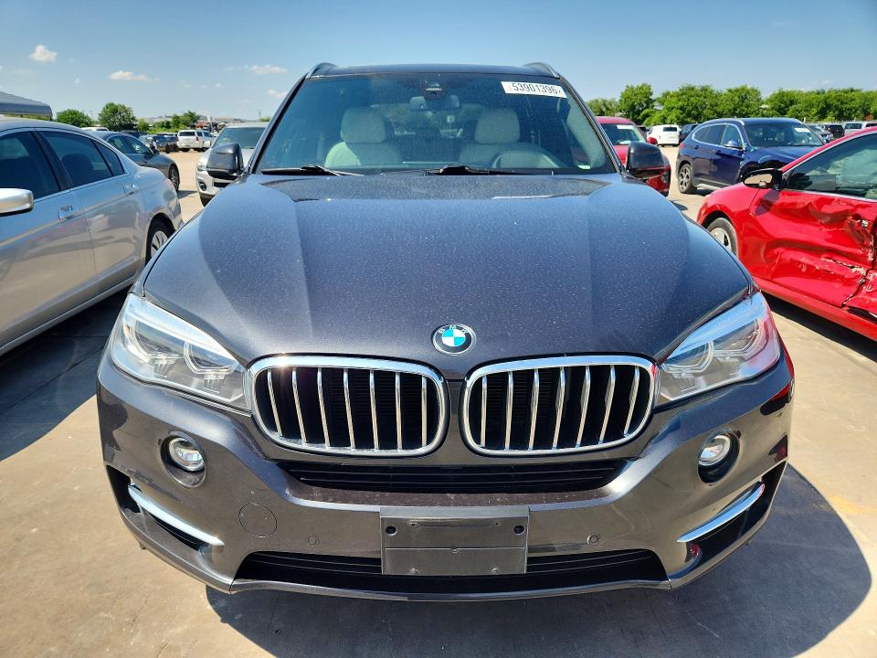 53901396 :رقم المزاد ، 5UXKR2C51J0X09506 vin ، 2018 Bmw X5 مزاد بيع