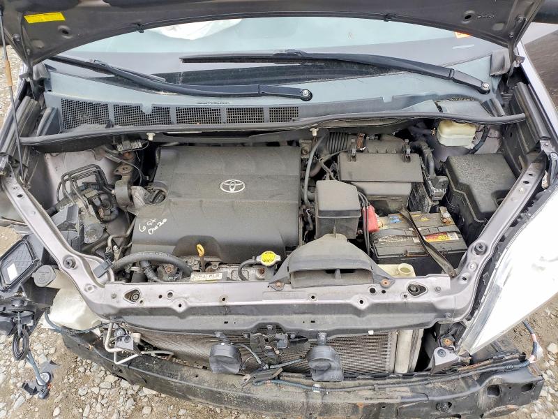Продажа на аукционе авто 2015 Toyota Sienna, vin: 5TDZK3DC1FS630798, номер лота: 52478766