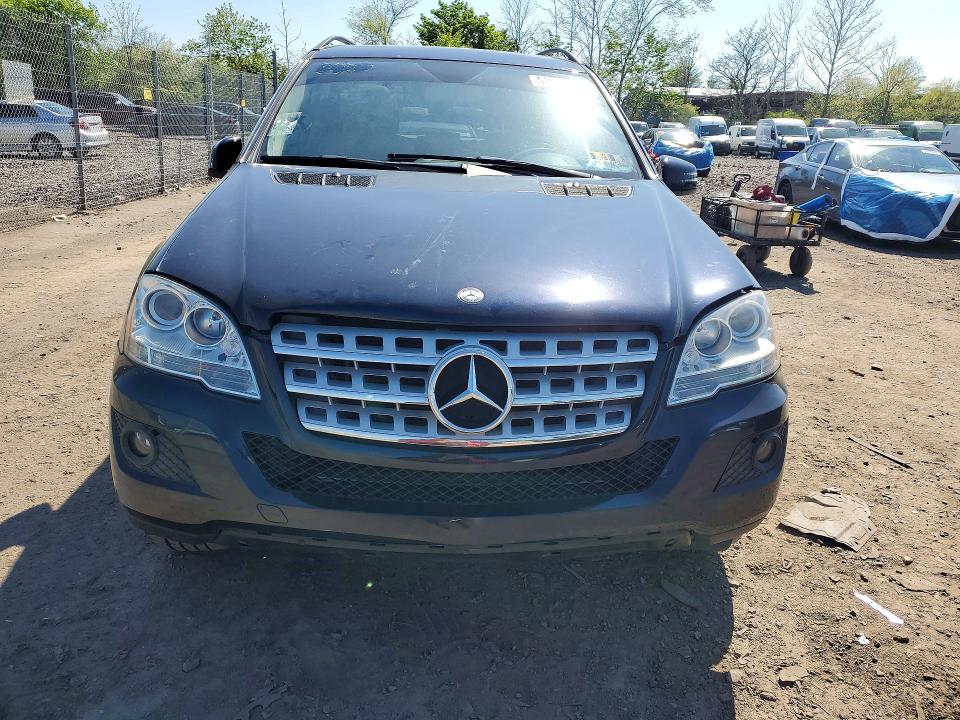 52175646 :رقم المزاد ، 4JGBB8GB0BA681049 vin ، 2011 Mercedes-benz Ml مزاد بيع