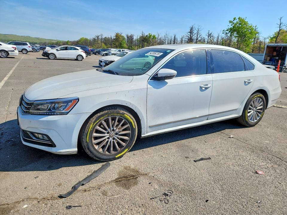 2016 Volkswagen Passat მანქანა იყიდება აუქციონზე, vin: 1VWBS7A30GC016502, აუქციონის ნომერი: 54285416