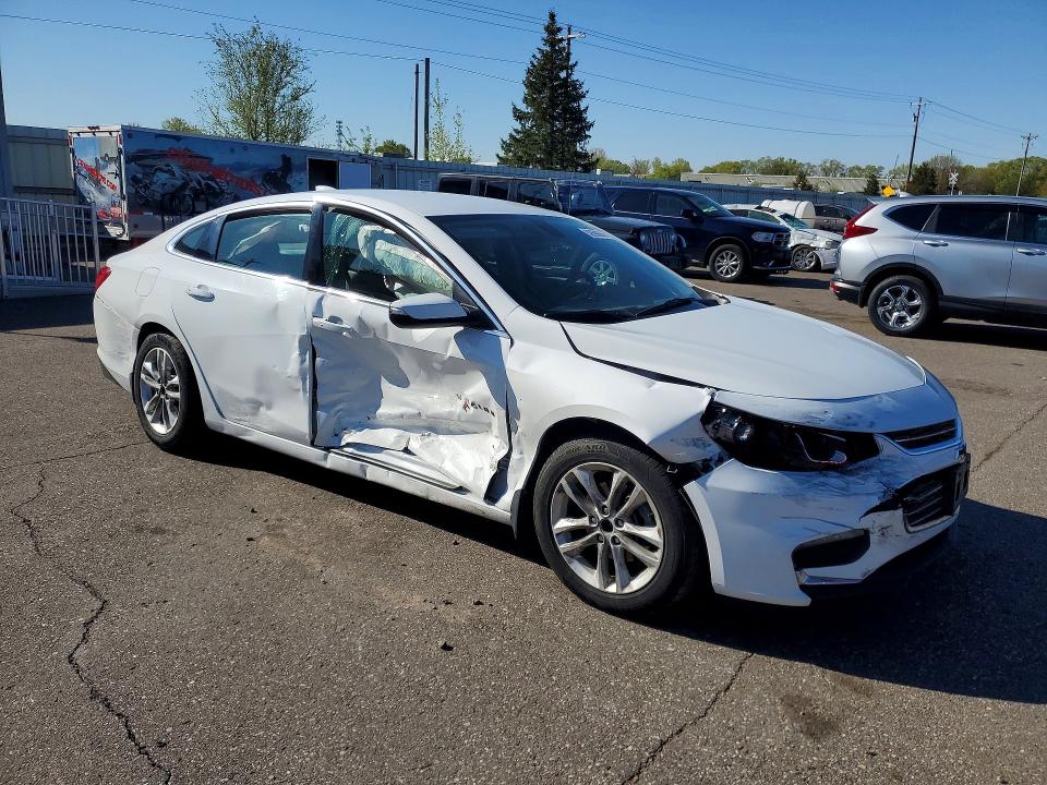 52690686 :رقم المزاد ، 1G1ZE5ST3GF348520 vin ، 2016 Chevrolet Malibu مزاد بيع
