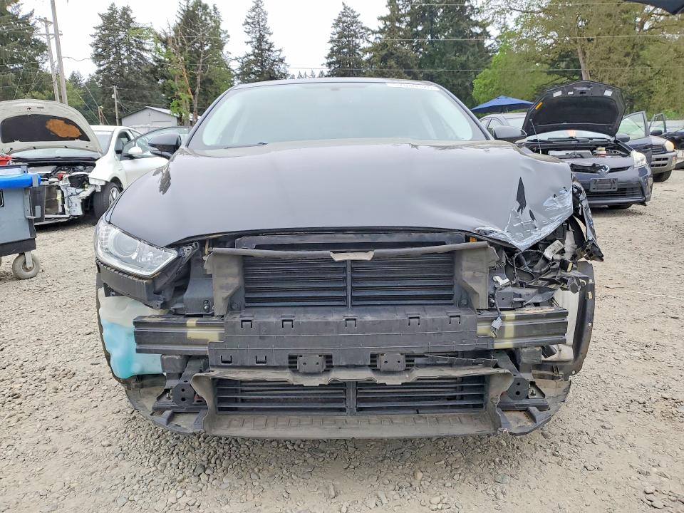 52049326 :رقم المزاد ، 3FA6P0H9XGR173615 vin ، 2016 Ford Fusion مزاد بيع