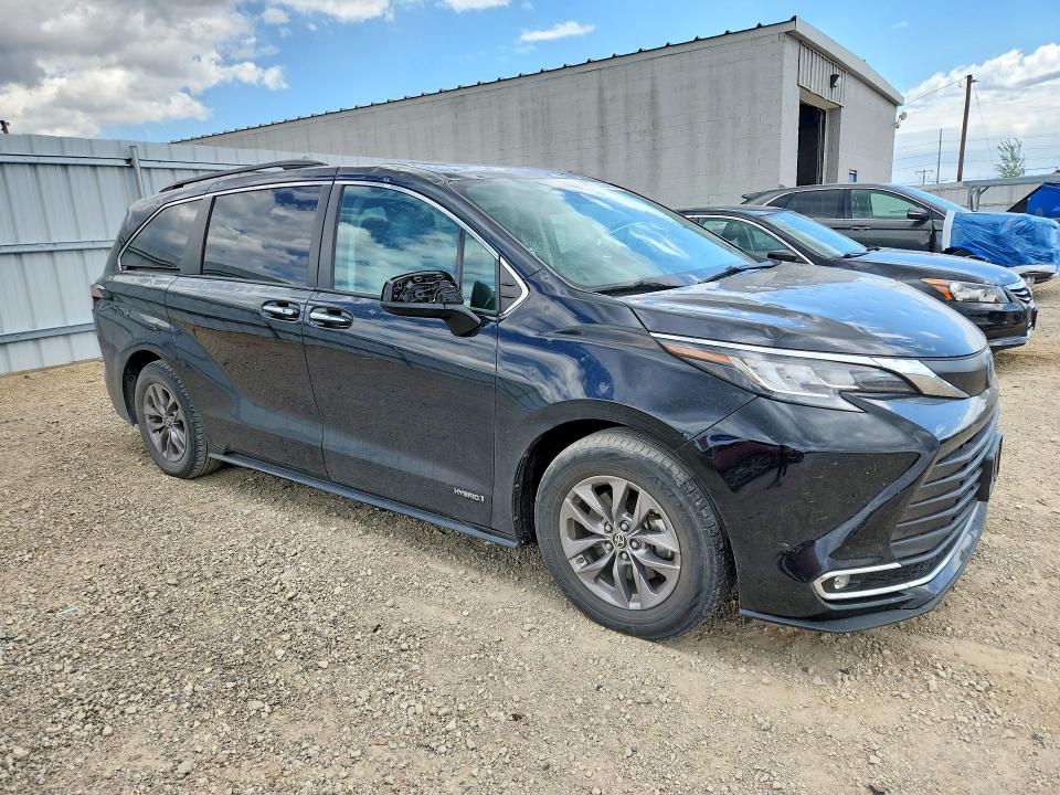 Продажа на аукционе авто 2021 Toyota Sienna, vin: 5TDJRKEC4MS067504, номер лота: 50964896