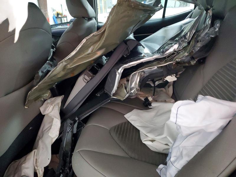 53950136 :رقم المزاد ، 4T1B21HK6JU507702 vin ، 2018 Toyota Camry Hybrid مزاد بيع