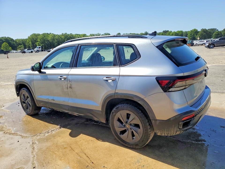 53583016 :رقم المزاد ، 3VV5C7B28SM038811 vin ، 2025 Volkswagen Taos مزاد بيع