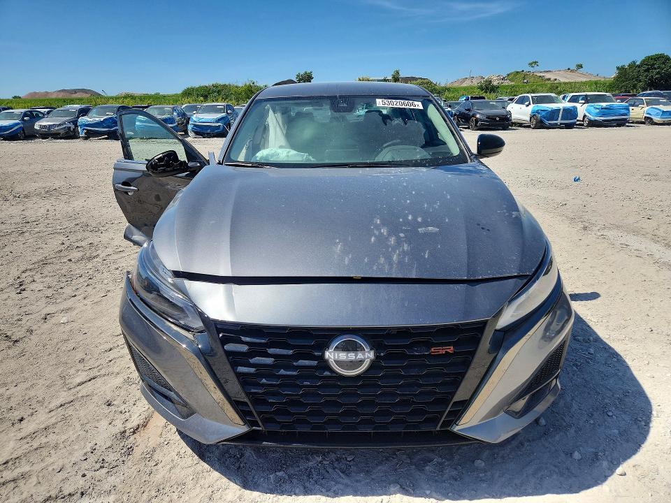 53020606 :رقم المزاد ، 1N4BL4CVXSN406071 vin ، 2025 Nissan Altima مزاد بيع