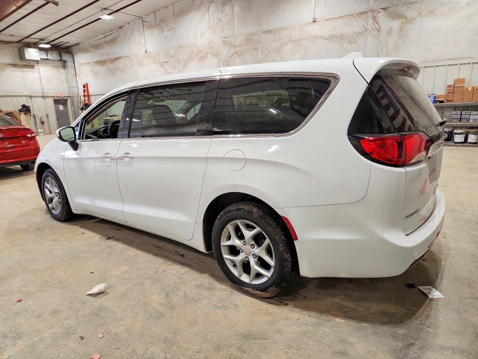 52224826 :رقم المزاد ، 2C4RC1BG4HR768368 vin ، 2017 Chrysler Pacifica مزاد بيع