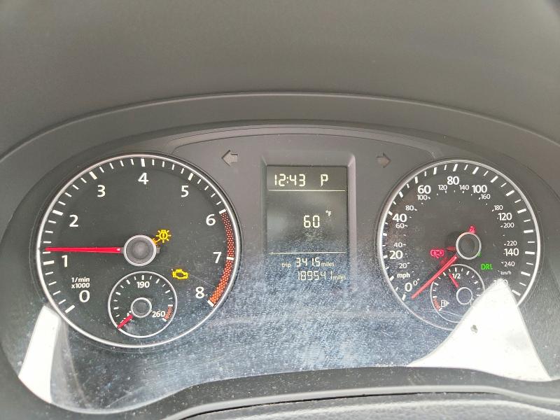 53529266 :رقم المزاد ، 1VWAT7A31FC072763 vin ، 2015 Volkswagen Passat مزاد بيع