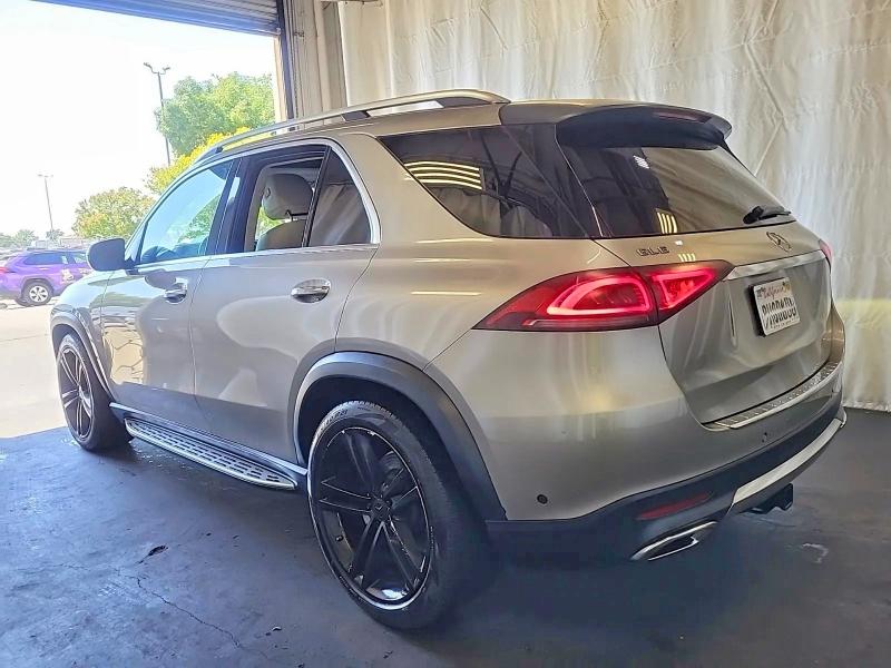 Продажа на аукционе авто 2020 Mercedes-benz Gle, vin: 4JGFB4KE9LA049017, номер лота: 55386516