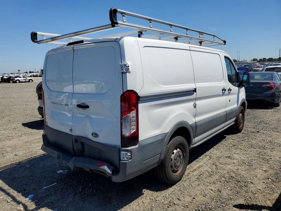 Продаж на аукціоні авто 2017 Ford Transit, vin: 1FTYR1YM5HKA71930, номер лоту: 52872386