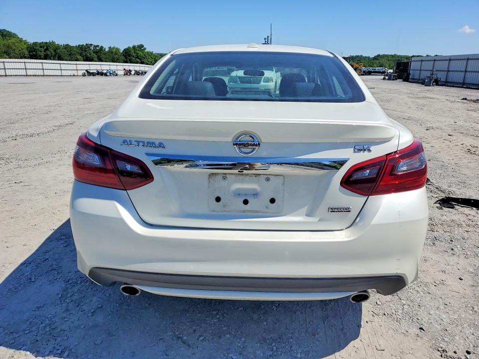 Продаж на аукціоні авто 2018 Nissan Altima, vin: 1N4AL3AP1JC287234, номер лоту: 53011876