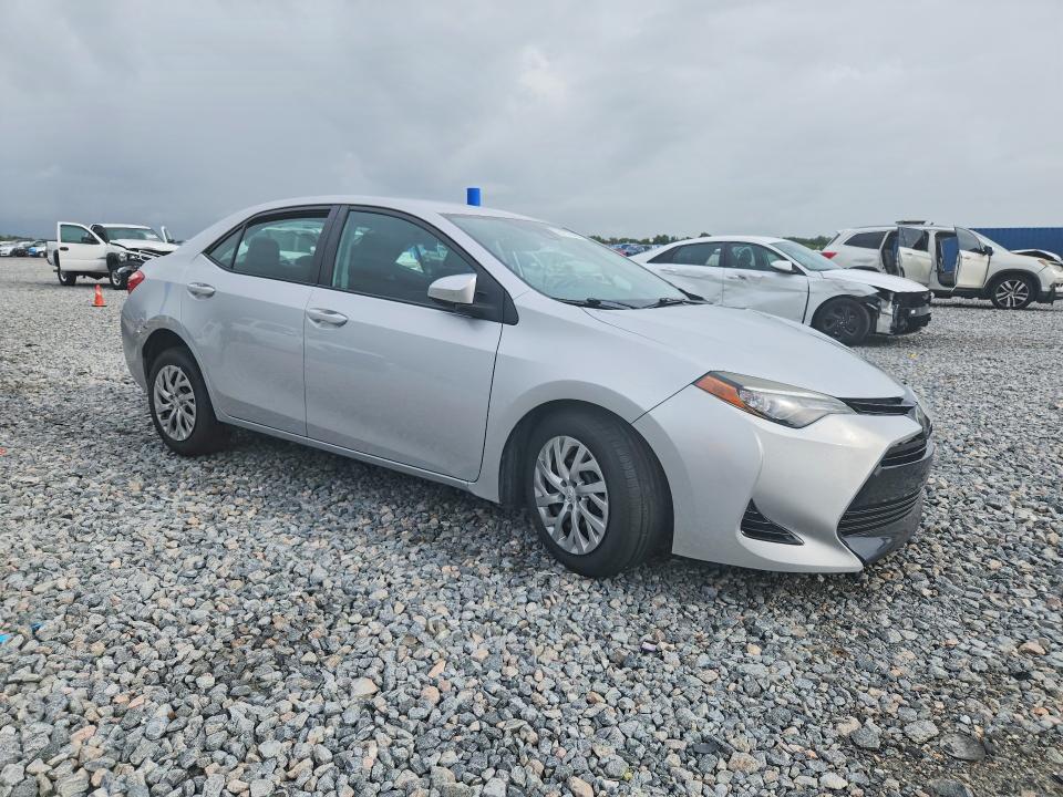 2017 Toyota Corolla მანქანა იყიდება აუქციონზე, vin: 5YFBURHE4HP643101, აუქციონის ნომერი: 55137746