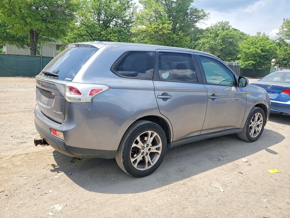 2014 Mitsubishi Outlander მანქანა იყიდება აუქციონზე, vin: JA4AZ3A32EZ009543, აუქციონის ნომერი: 49830056
