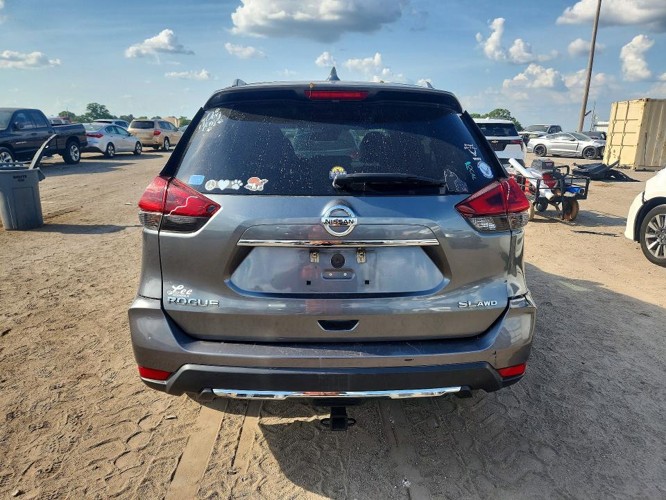 53221866 :رقم المزاد ، 5N1AT2MV7JC744011 vin ، 2018 Nissan Rogue مزاد بيع