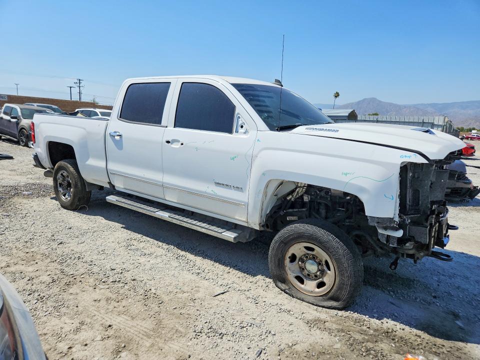 Продаж на аукціоні авто 2018 Chevrolet Silverado, vin: 1GC1KVEY1JF157710, номер лоту: 52986066