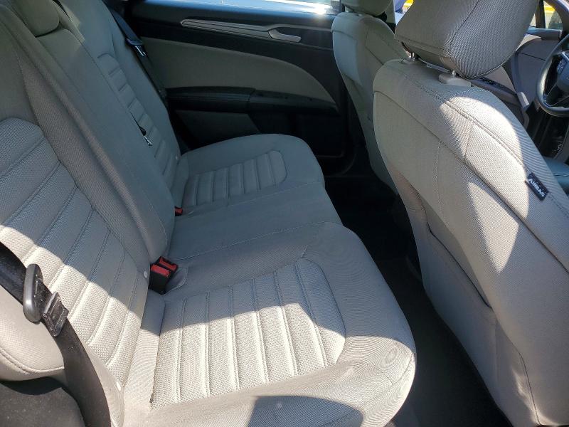 53102506 :رقم المزاد ، 3FA6P0G70KR217808 vin ، 2019 Ford Fusion مزاد بيع