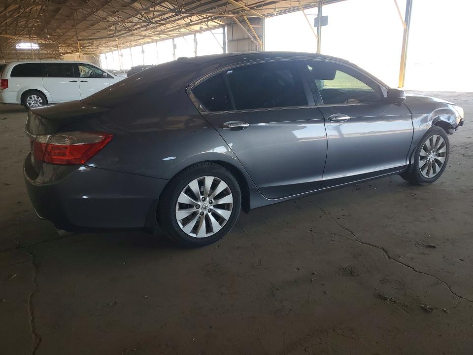 Auction sale of the 2015 Honda Accord, vin: 1HGCR2F88FA071060, lot number: 55077906