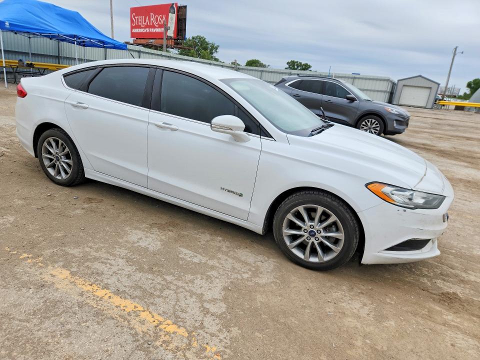 Продаж на аукціоні авто 2017 Ford Fusion, vin: 3FA6P0LU6HR297037, номер лоту: 52252736