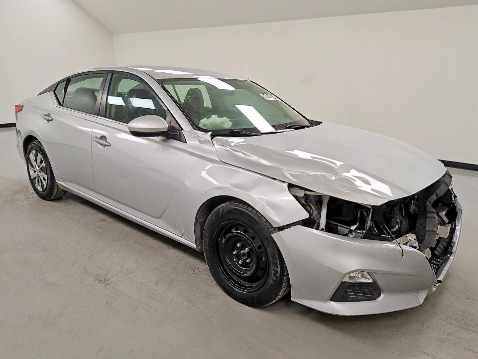 2020 Nissan Altima მანქანა იყიდება აუქციონზე, vin: 1N4BL4BV6LC256295, აუქციონის ნომერი: 54016646