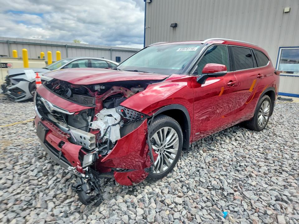53978116 :رقم المزاد ، 5TDEBRCH2RS614175 vin ، 2024 Toyota Highlander Hybrid مزاد بيع