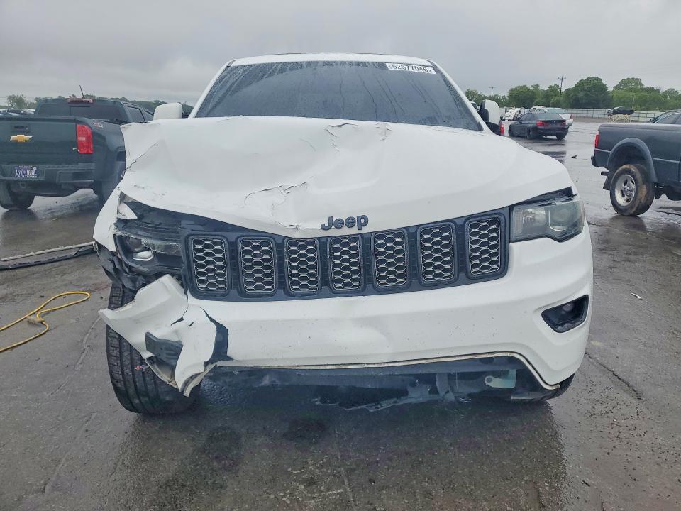 52577046 :رقم المزاد ، 1C4RJEAG1JC433646 vin ، 2018 Jeep Grand Cherokee مزاد بيع