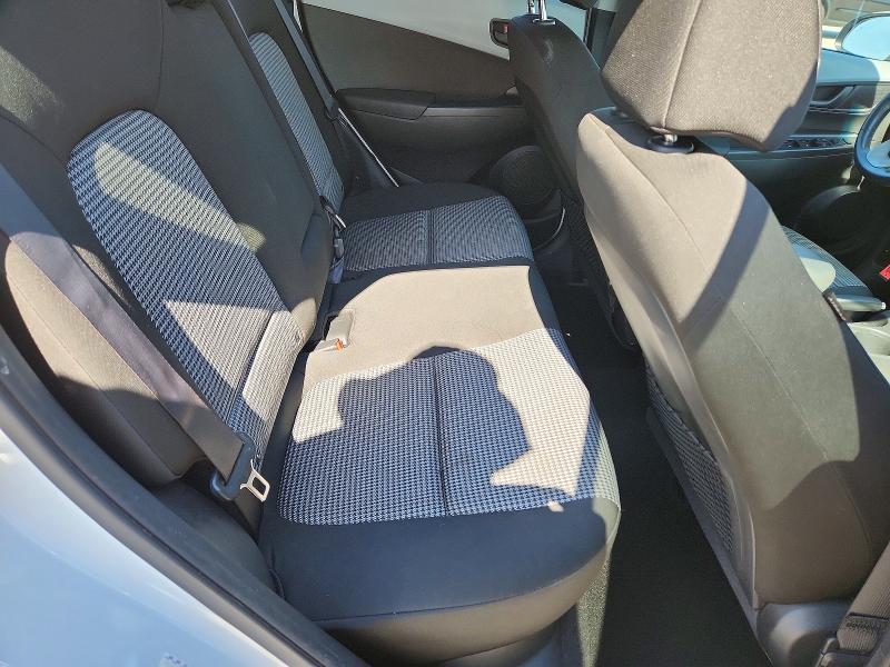 2018 Hyundai Kona მანქანა იყიდება აუქციონზე, vin: KM8K62AAXJU101093, აუქციონის ნომერი: 53222866