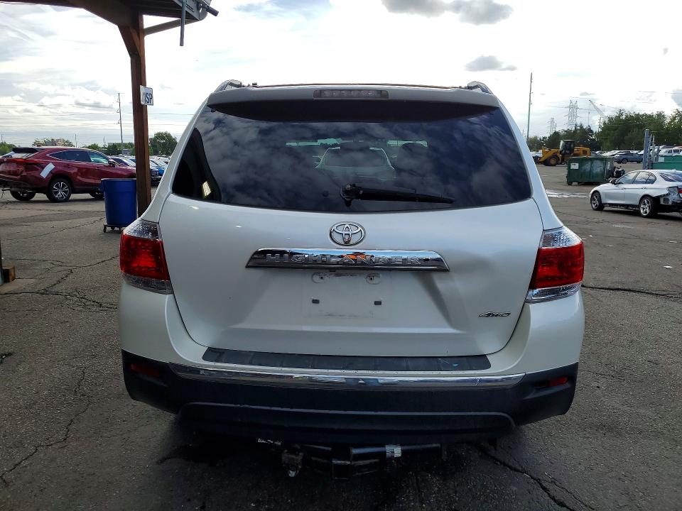 Продажа на аукционе авто 2012 Toyota Highlander, vin: 5TDBK3EH3CS172687, номер лота: 54118566
