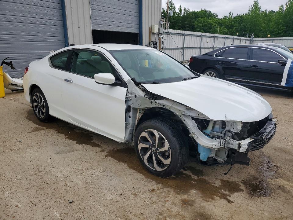 Продажа на аукционе авто 2017 Honda Accord, vin: 1HGCT1B34HA002388, номер лота: 54517646