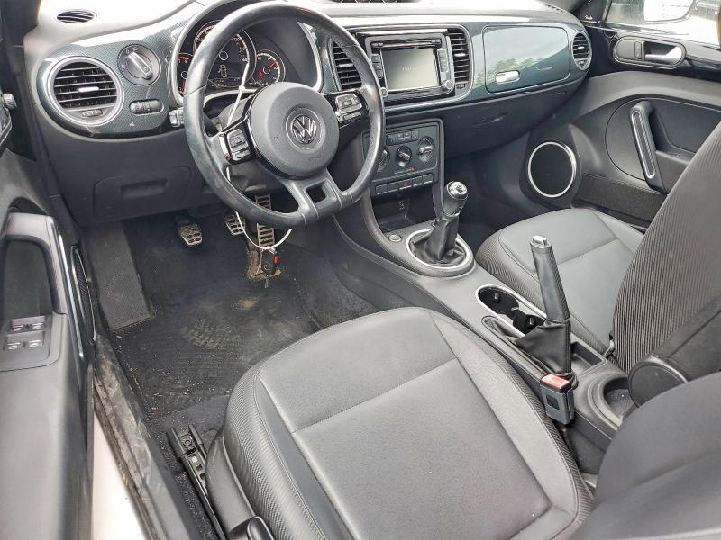 52611046 :رقم المزاد ، 3VW8T7AT4DM831576 vin ، 2013 Volkswagen Beetle مزاد بيع