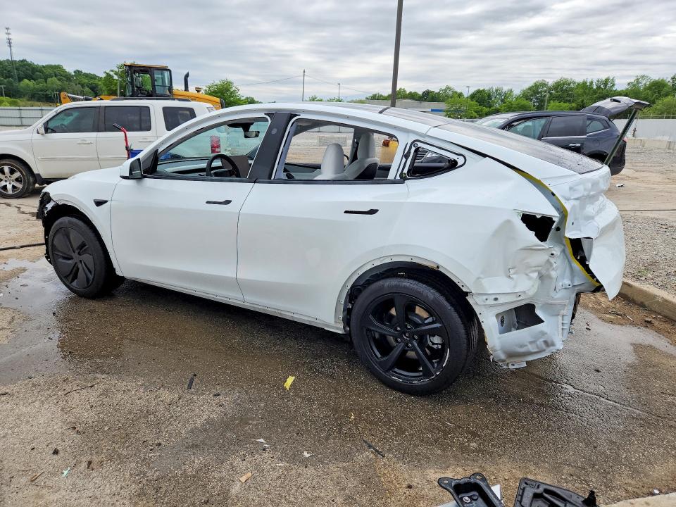 Продажа на аукционе авто 2026 Tesla Model Y, vin: 7SAYGDEE8TF359387, номер лота: 52175976