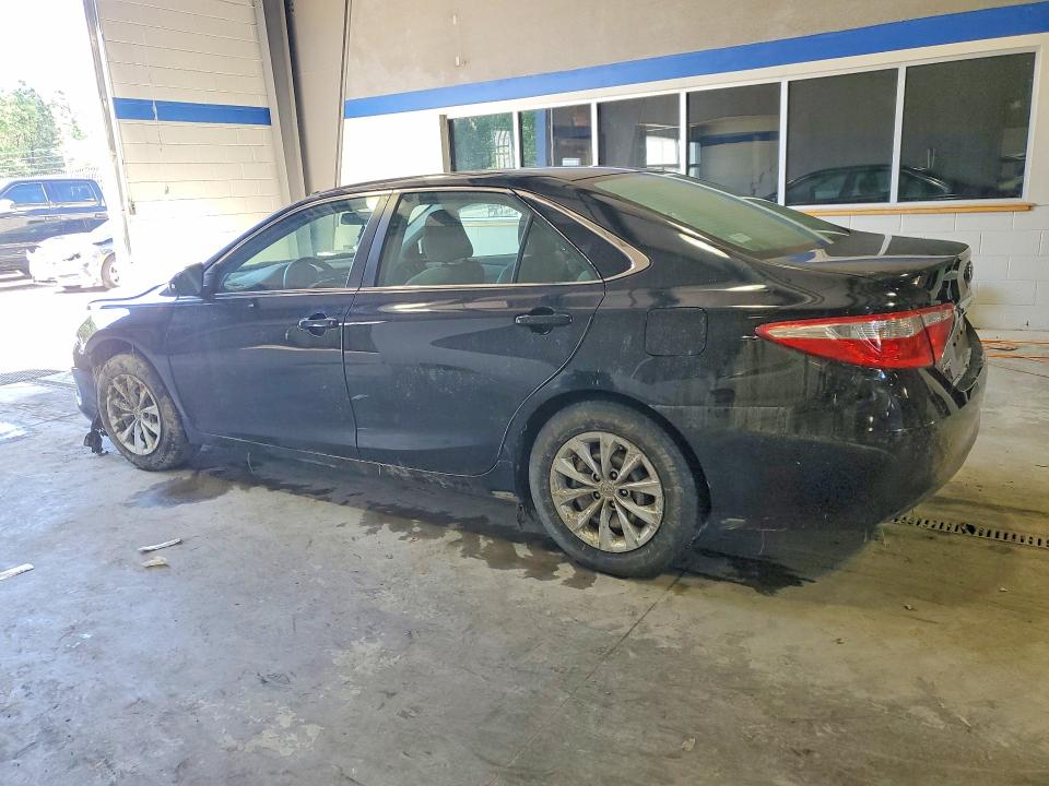53368356 :رقم المزاد ، 4T4BF1FK3GR568740 vin ، 2016 Toyota Camry مزاد بيع