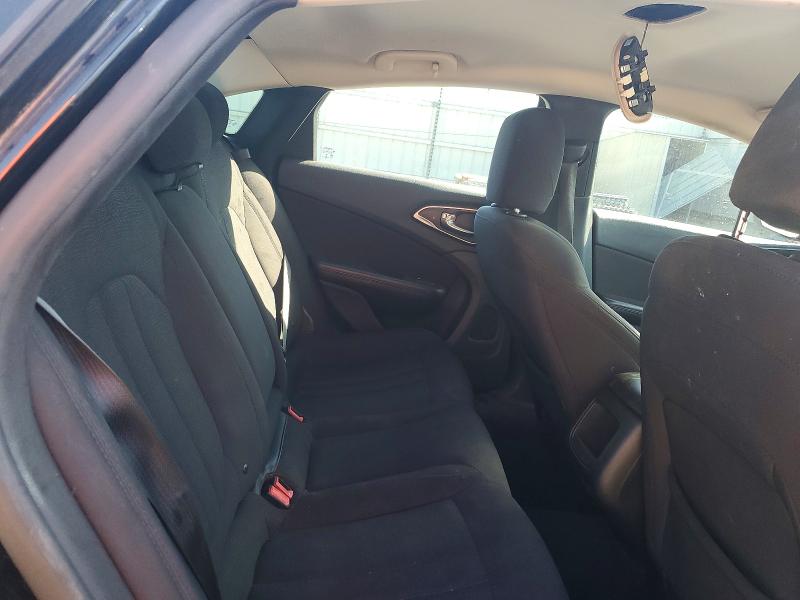 2015 Chrysler 200 მანქანა იყიდება აუქციონზე, vin: 1C3CCCAB8FN552125, აუქციონის ნომერი: 53734816