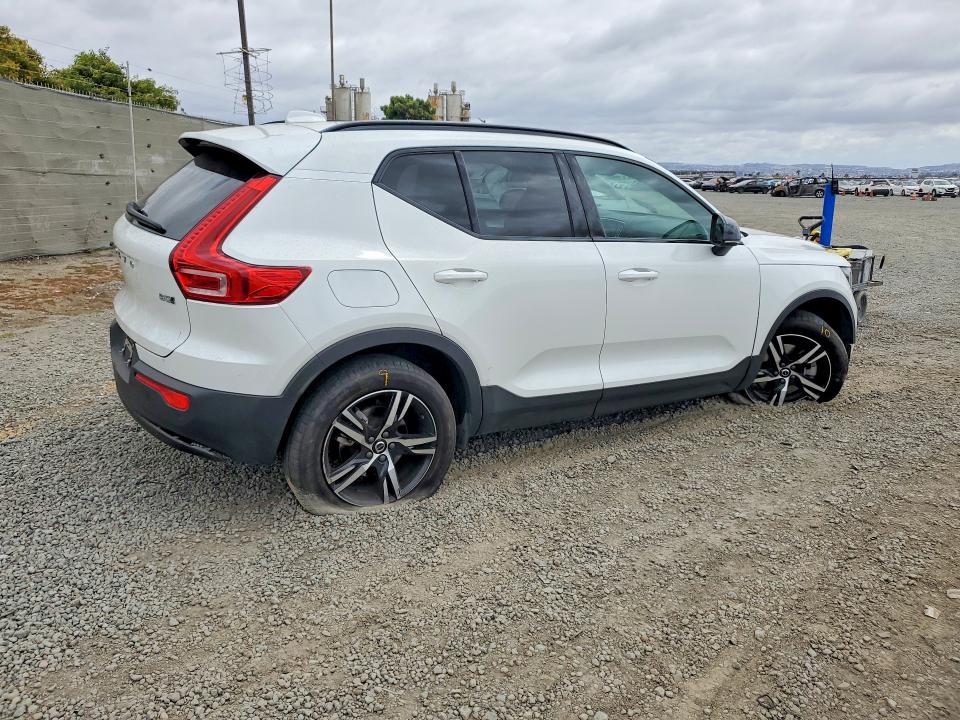 55254816 :رقم المزاد ، YV4L12UK6R2337899 vin ، 2024 Volvo Xc40 مزاد بيع