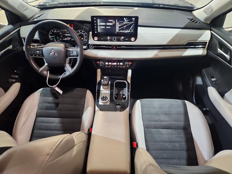 54553906 :رقم المزاد ، JA4J4VA86SZ019025 vin ، 2025 Mitsubishi Outlander مزاد بيع