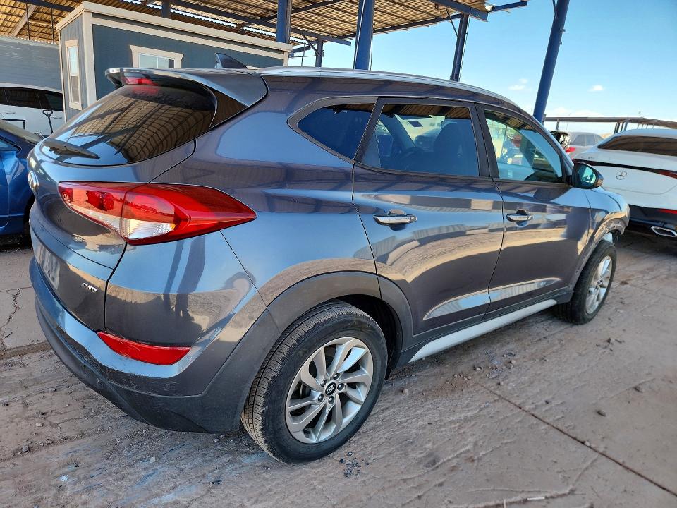 54720376 :رقم المزاد ، KM8J3CA4XJU730308 vin ، 2018 Hyundai Tucson مزاد بيع